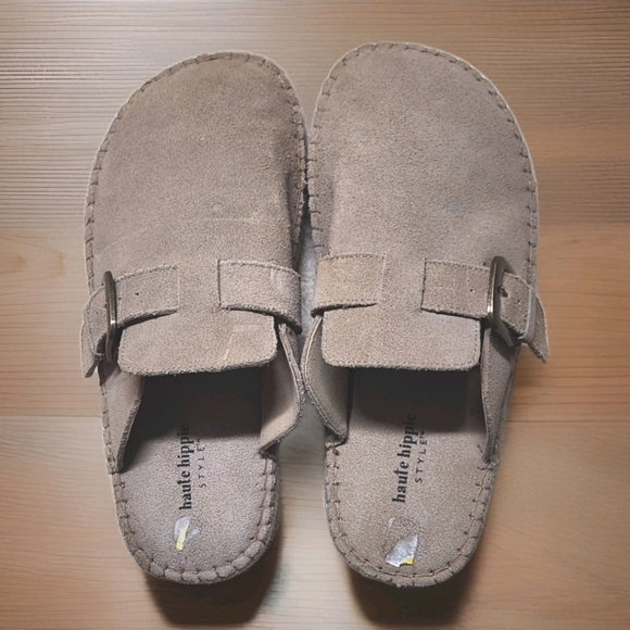 Haute Hippie Aria Suede Mule Clogs Tan Beige Buckle Slip-On 9M NWOT - Picture 2 of 11